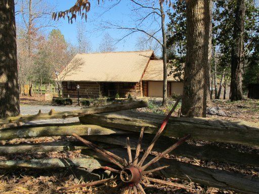 227 Mainsail Rd, Kingston, TN 37763