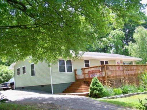 227 Old Highway 70, Harriman, TN 37748