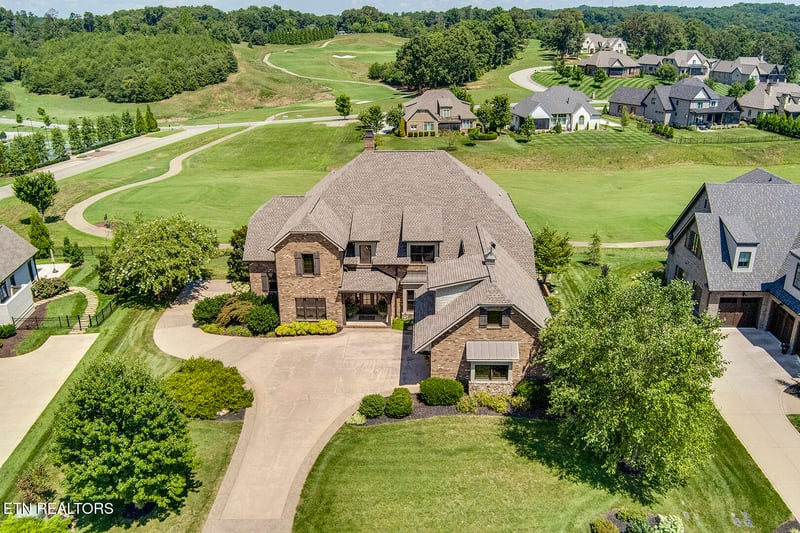 227 Starboard Dr, Lenoir City, TN 37772