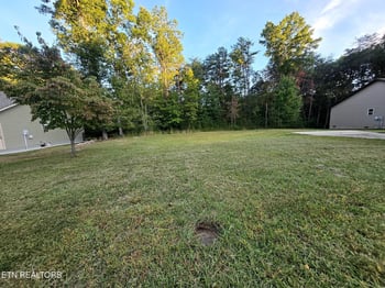 227 Thrushwood Dr, Crossville, TN 38558