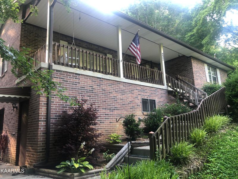 227 Tracy Allison Ln, Clinton, TN 37716