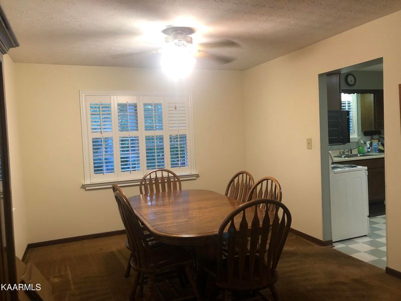 227 Tracy Allison Ln, Clinton, TN 37716
