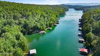 2270 Cove Pointe Rd, Lafollette, TN 37766