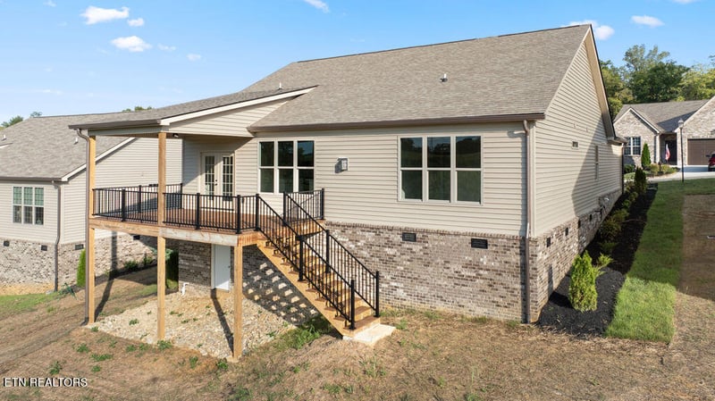2271 Boulder Crest Ln, Sevierville, TN 37876