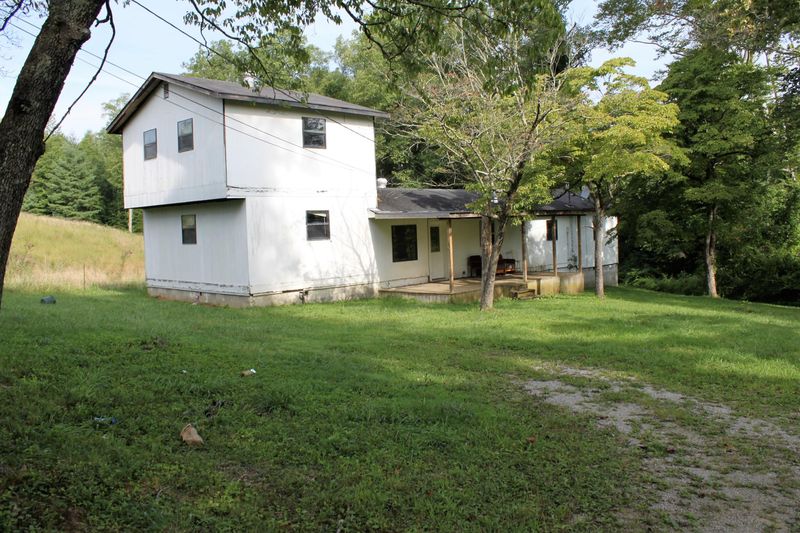 2271 Buffalo Road Rd, Oneida, TN 37841