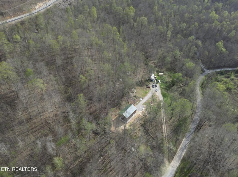 2278 Little Elk Creek Rd, Pioneer, TN 37847