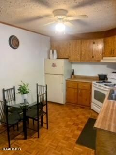 228 Ag Kidd Ln, Oneida, TN 37841