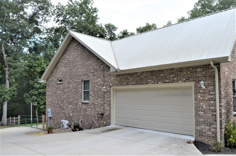 228 Basses Creek Ln, Crossville, TN 38572