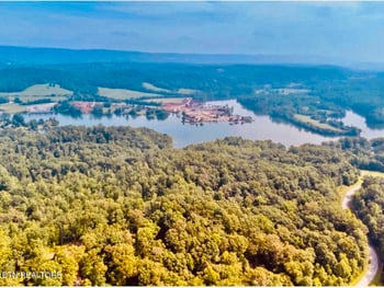 228 Crystal Springs Rd, Rockwood, TN 37854