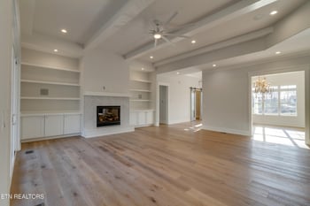 228 Emma Ross Ln, Maryville, TN 37803