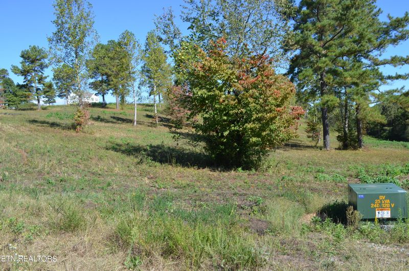 228 Lake Ferry Dr, Loudon, TN 37774