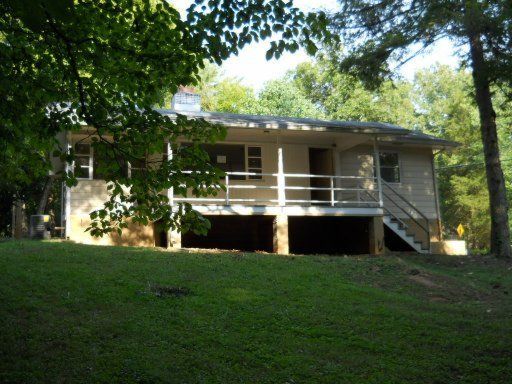 228 Outer Dr, Oak Ridge, TN 37830