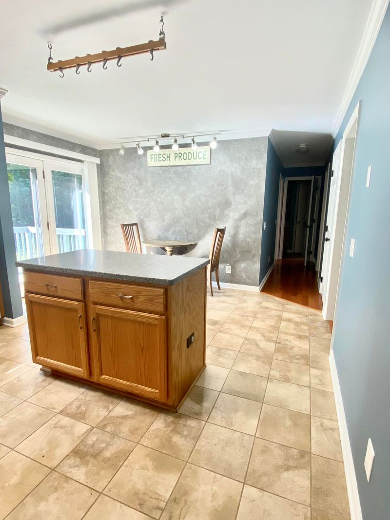 228 Phillips Dr, Rockwood, TN 37854