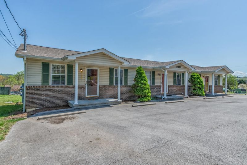 228 Ritz View Dr, Blaine, TN 37709