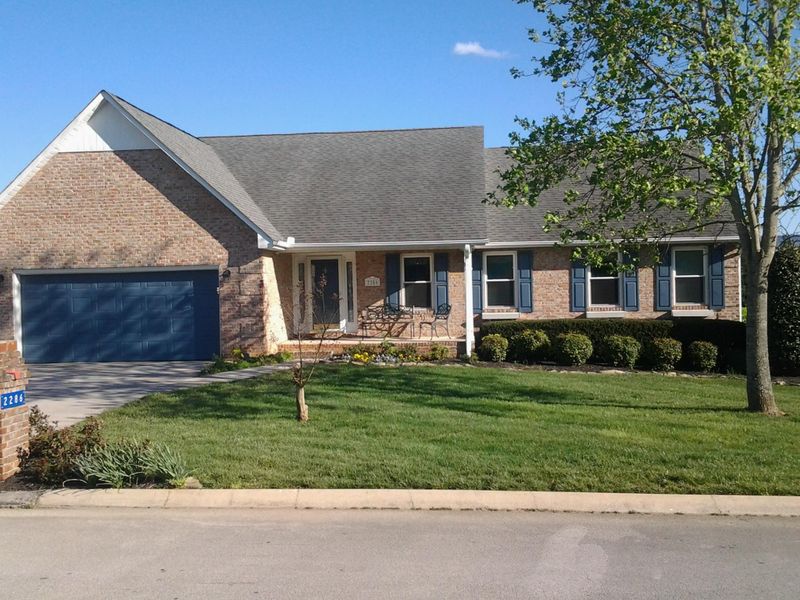2286 Willingham Ln, Maryville, TN 37803