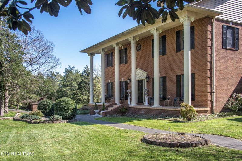 228a Evergreen Dr, Sevierville, TN 37862