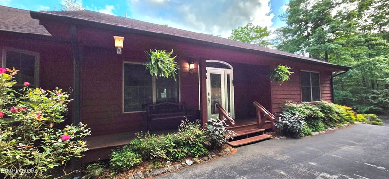 229 Cobblestone Way, Townsend, TN 37882