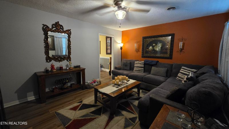 229 Doe Run Blvd, Clinton, TN 37716