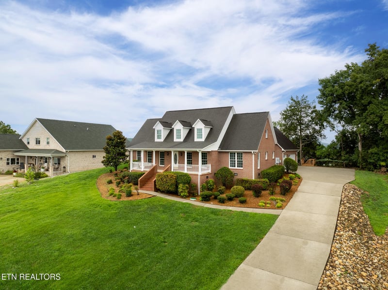 229 High Pointe Village Way, Kingston, TN 37763