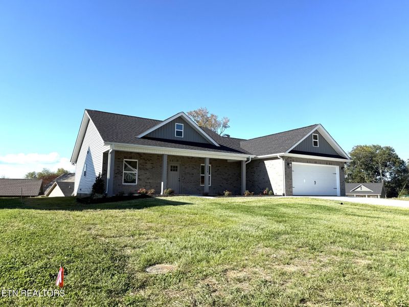 229 Mossy Rock Rd, Clinton, TN 37716