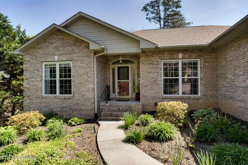229 Oligi Cir, Loudon, TN 37774
