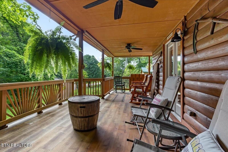 229 Smokey Run Rd, Tellico Plains, TN 37385