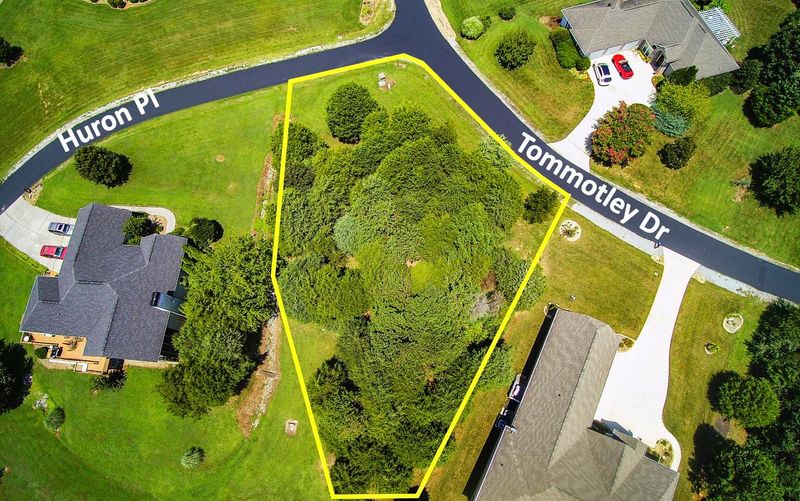 229 Tommotley Dr, Loudon, TN 37774