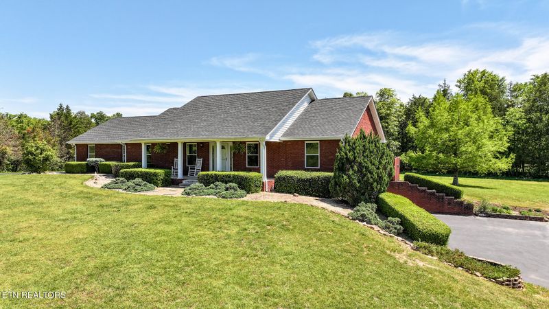 2290 Cherry St, Rutledge, TN 37861