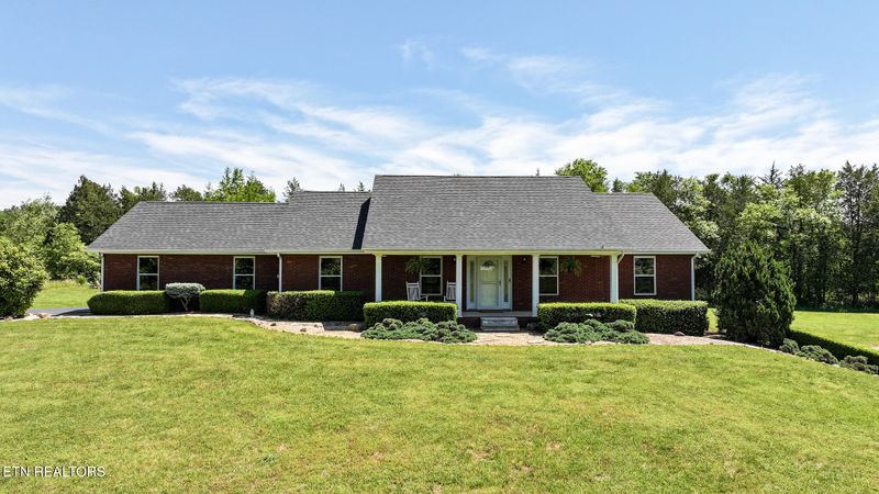 2290 Cherry St, Rutledge, TN 37861