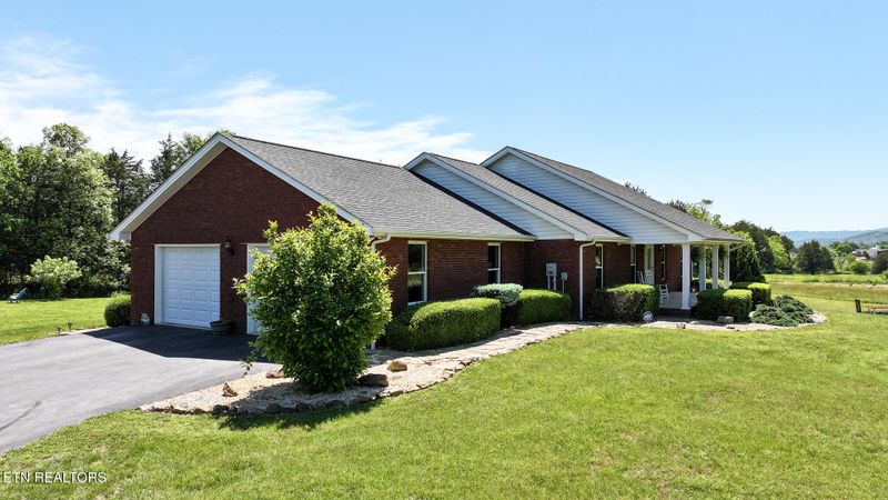 2290 Cherry St, Rutledge, TN 37861