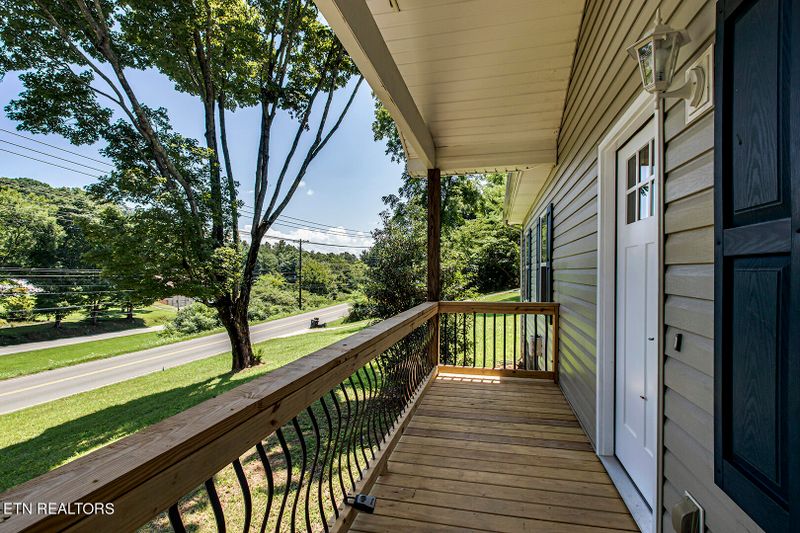 2290 Ingleside Ave, Athens, TN 37303