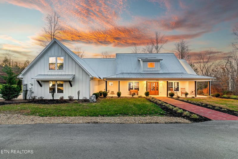 2295 Allenridge Dr, Sevierville, TN 37876