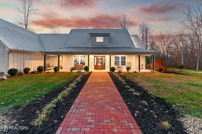 2295 Allenridge Dr, Sevierville, TN 37876