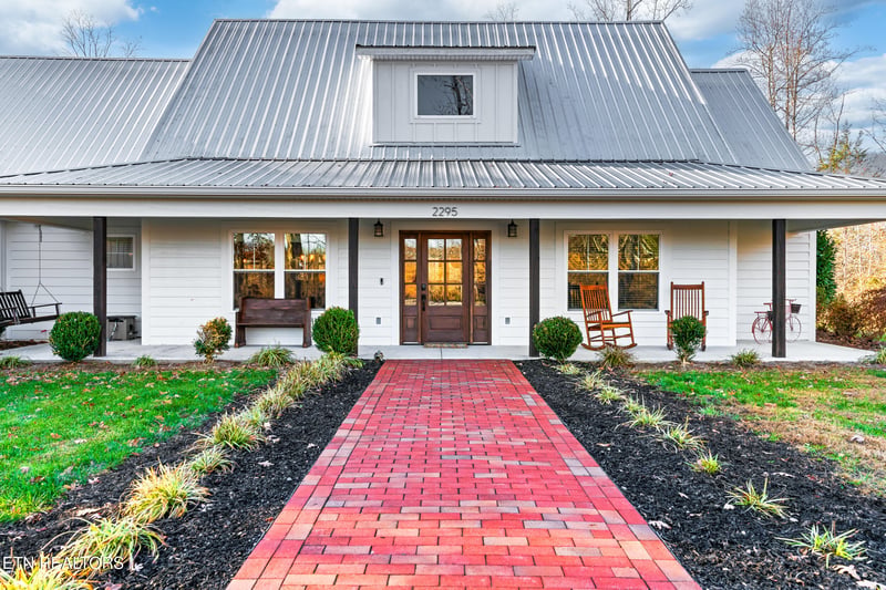 2295 Allenridge Dr, Sevierville, TN 37876