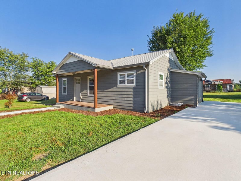 23 E Martin St, Englewood, TN 37329