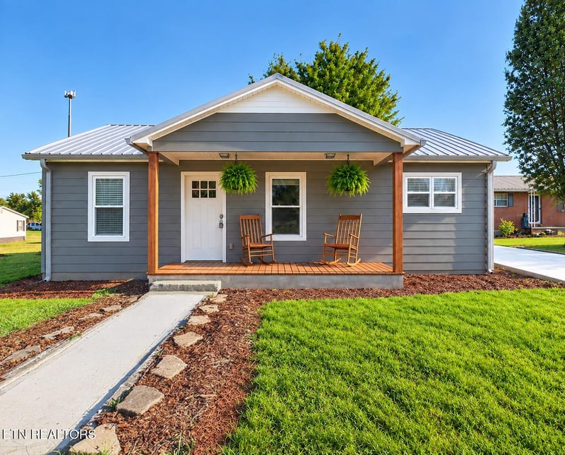 23 E Martin St, Englewood, TN 37329