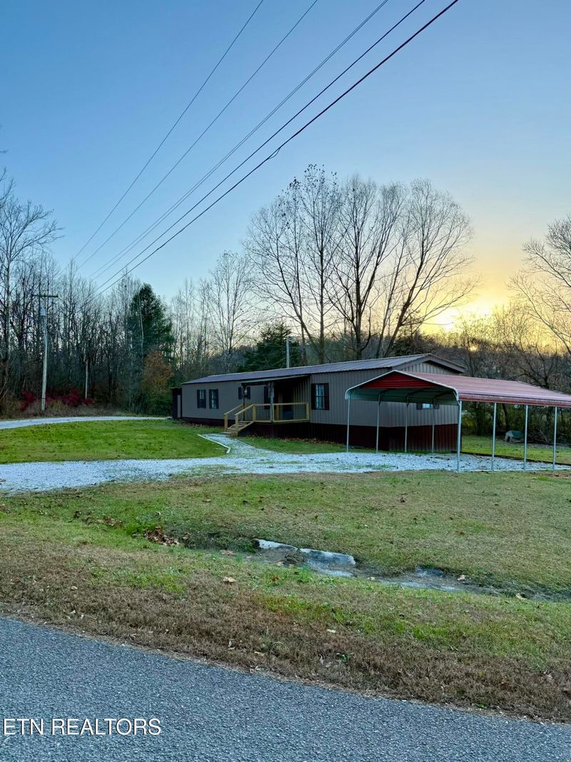 230 Company Cir, Helenwood, TN 37755