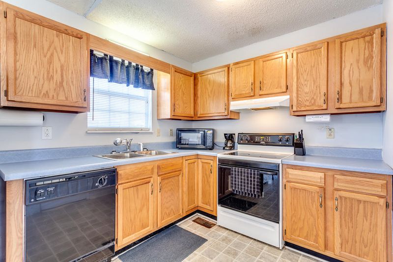 230 Johnson Rd, Maynardville, TN 37807