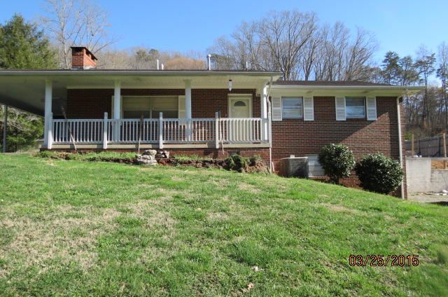 230 Lee Rd, Clinton, TN 37716