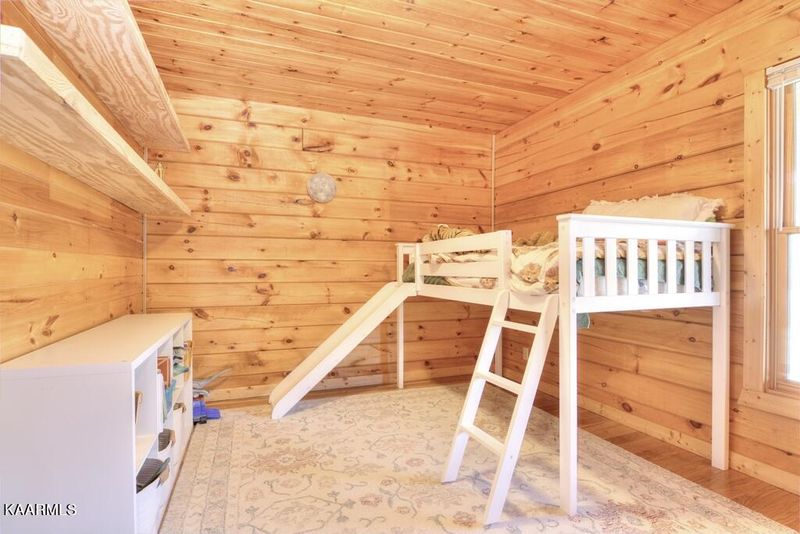 230 Lower Smithfield Rd, Tellico Plains, TN 37385