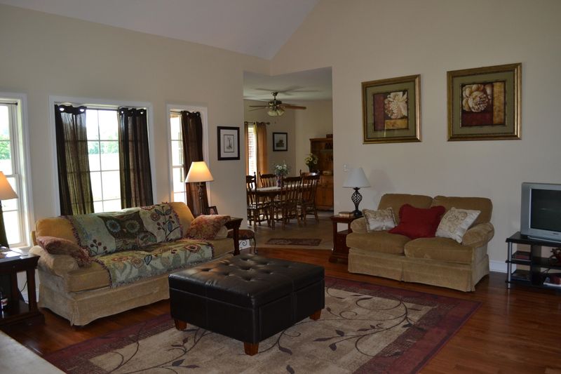 230 Powers Rd, Oakdale, TN 37829