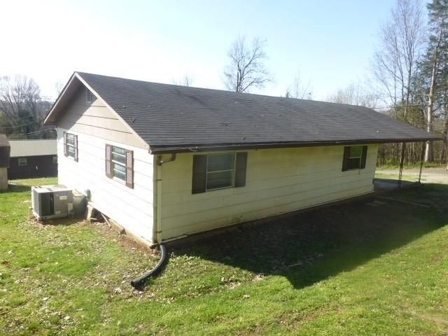 230 Rhea Dr, Bean Station, TN 37708