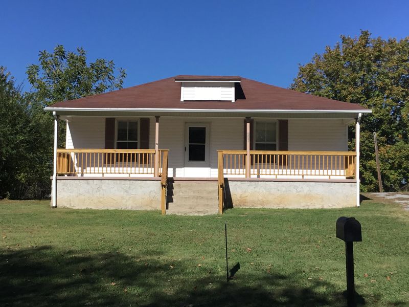 230 Sanderson St, Alcoa, TN 37701