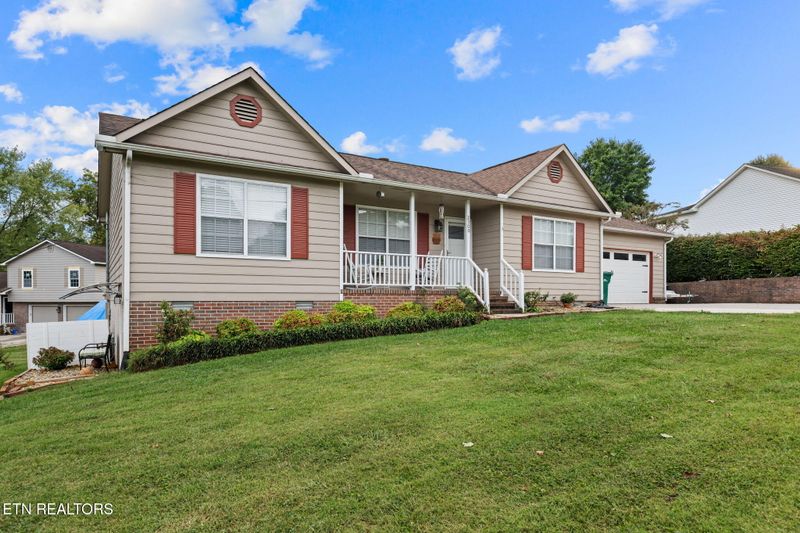 2300 Bainbridge Way, Powell, TN 37849