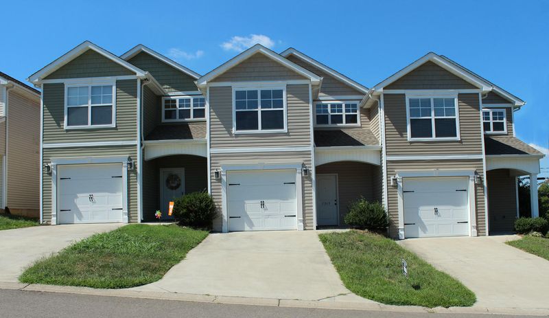 2301-2403 Talbott Way, Powell, TN 37849