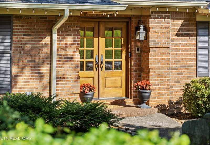 2301 Craig Cove Rd, Knoxville, TN 37919