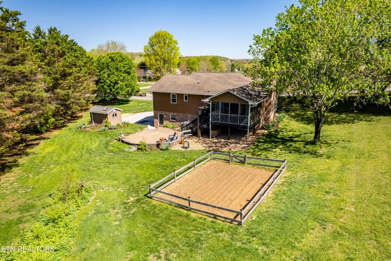 2303 Riverside Dr, Maryville, TN 37804