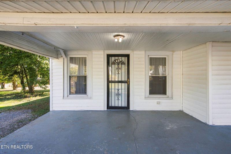 2304 Cecil Ave, Knoxville, TN 37917