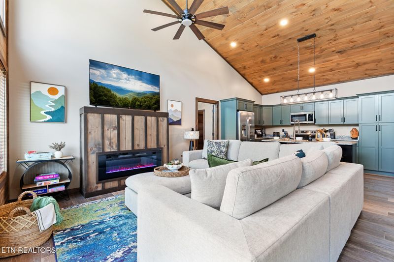 2304 Judson Ln, Sevierville, TN 37876