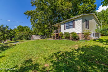 2305 Smith School Rd, Knoxville, TN 37914